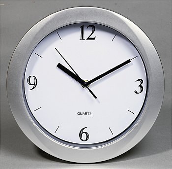 Horloge  piles 25 cm - la pice - Bazar - Promocash Bziers