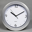 Horloge à piles 25 cm - la pièce - Bazar - Promocash Colombelles